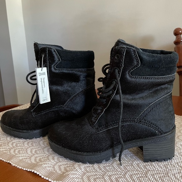 Cougar Demi Boots - Limited edition NWT - Picture 2 of 4